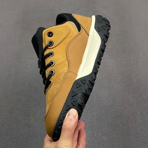Zapatos de Senderismo para Hombre TB de Alta Calidad para Otoño e Invierno con Buena Ventilación y Excelente Tracción, Zapatos Deportivos de Lujo - Product Image 3