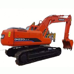 รถขุดตีนตะขาบ Doosan DH220LC-7 มือสองจากเกาหลี พร้อมปั๊ม OEM ของแท้  มีอุปกรณ์เสริมมาตรฐานให้เลือก รวมถึงอุปกรณ์เสริมแบบ Thumb Attachment - Product Image 1