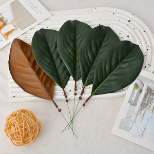 Feuilles de Magnolia Artificielles Flower Delight 30cm-190cm en PVC Souple pour Décoration de Mariage et de Maison, Accessoires pour Arrangements Floraux - Product Image 1