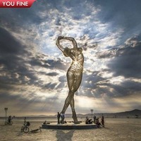 Sculpture de ballerine grandeur nature YOUFINE en acier inoxydable poli miroir, statue métallique de femme dansante pour art de plage et place publique