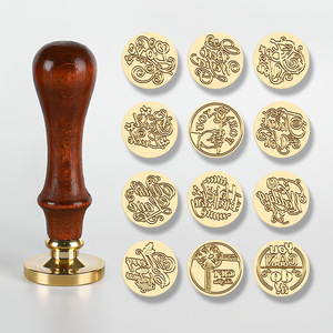 Série d'estampes Alphabet anglais n° 3, manche en bois de hêtre, tête en laiton, sceau de cire à motif unique pour décoration - Product Image 2