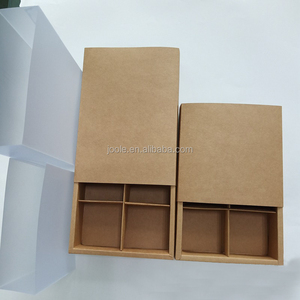 Bán Buôn Tùy Chỉnh Kraft Khay Giấy 4 Lưới 6 Trong Suốt OEM PVC Tay Áo Đám Cưới Kẹo Hộp Bao Bì Bánh Quy Đồ Ăn Nhẹ Hàng Thủ Công Thực Phẩm - Product Image 5