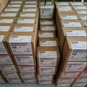 وحدة تحكم سيمنز الأصلية PLC طراز S7-1200 6ES7211-1BE40-0XB0 6ES7223-1PH32-0XB0 6ES7271-1AG40-0XB0 6ES72 مع ضمان وبرمجة PLC - Product Image 4