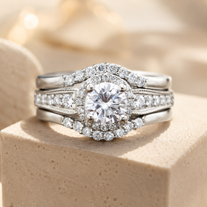 Anello Vintage da Donna con Zirconi, Gioiello Unico e Alla Moda per le Dita - Product Image 2