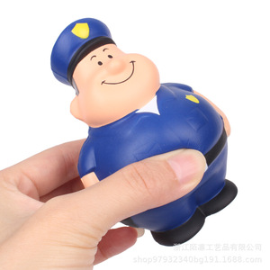 ของเล่นบีบอัดรูปตำรวจการ์ตูน ทำจากโฟม PU นุ่ม บรรเทาความเครียด ตกแต่งโต๊ะทำงาน ของขวัญส่งเสริมการขาย - Product Image 1