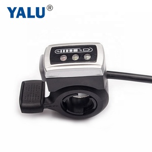 Accélérateur <span class=keywords><strong>WUXING</strong></span> Nouveau Style 24V 36V 48V 60V pour batterie au lithium avec affichage de la puissance et interrupteur marche/arrêt 106DX - Product Image 1