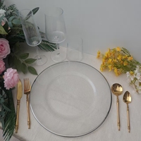 Assiettes de présentation en verre transparent texturé de 13 pouces pour la décoration de table à manger à la maison, à l'hôtel et au restaurant