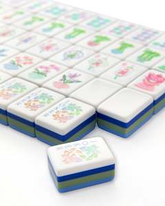 En stock: Juego de Mahjong de lujo de 160 fichas azules de América, de acrílico grabado de 4 capas, de 1.26*0.95*0.63 pulgadas, al por mayor, para viaje. - Product Image 3