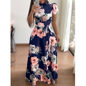 Robe longue d'été imprimé<span class=keywords><strong>e</strong></span> de haute qualité pour femmes, style Abaya, à manches courtes, ajusté<span class=keywords><strong>e</strong></span>, vente en gros - Product Image 2