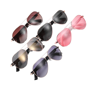 Gafas Inteligentes MZ01 2026 con Cambio de Color, Protección Anti-Luz Azul y UV, para Llamadas de Voz, Resistentes al Agua IPX-5, Control Táctil, Tipo-C - Product Image 1