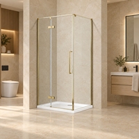 Cabine de douche de luxe sur mesure en or avec porte battante et panneau latéral fixe pour projets de salles de bain de villégiature