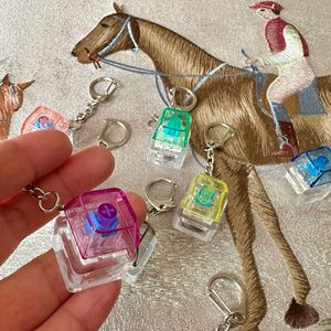 Tại chỗ Sản phẩm mới tùy chỉnh thiết kế logo giải nén Bàn Phím Cơ khí với LED ánh sáng Keychain - Product Image 4