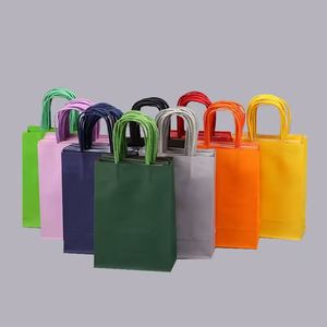 ถุงกระดาษคราฟท์สีน้ำตาลแบบกำหนดเอง รีไซเคิลได้ สำหรับใส่ของขวัญหรือช้อปปิ้ง พร้อมโลโก้ของคุณเอง - Product Image 5