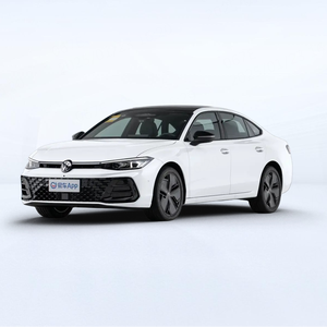 Volkswagen Passat con Características de Seguridad Avanzadas, Conducció<span class=keywords><strong>n</strong></span> Suave, Volante a la Izquierda, Sedá<span class=keywords><strong>n</strong></span> de Gasolina - Product Image 1
