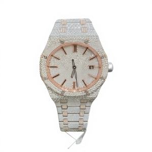 Reloj Redondo de Acero Inoxidable y Moissanita en Oro Rosa con Resistencia al Agua de 10 Bares y Cierre de Brazalete - Product Image 1