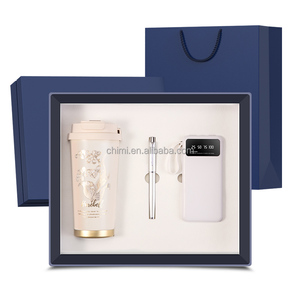 Nouveauté 2025 Coffret Cadeau de Luxe Personnalisable pour Enseignante, Fête des Mères, Anniversaire d'Entreprise : Mug + Stylo + Batterie Externe - Product Image 1