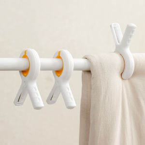 Pinces à linge en plastique robustes pour serviettes de plage et couettes, avec support de séchage suspendu - Product Image 2