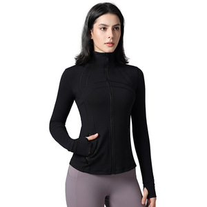 Haut de yoga à manches longues pour femmes, veste de sport ajustée à col montant pour la course à pied et le fitness, à porter au printemps et en automne - Product Image 1