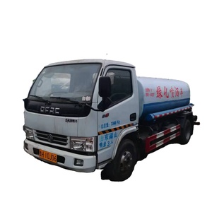 Camión Cisterna <span class=keywords><strong>de</strong></span> <span class=keywords><strong>Agua</strong></span> Dongfeng Dolica <span class=keywords><strong>de</strong></span> 5m³ <span class=keywords><strong>de</strong></span> <span class=keywords><strong>Segunda</strong></span> <span class=keywords><strong>Mano</strong></span>, Camión Cisterna Verde Usado para Riego <span class=keywords><strong>de</strong></span> Carreteras - Product Image 1