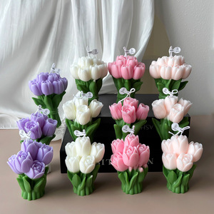 Tulip Bouquet Shaped Scented Candle Romantic Atmosphere Ornament Valentine's Day Gift Floral Aroma Candle Home <b>Table</b> Decor Prese - Product Image 1