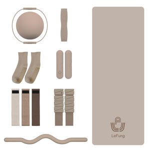 Usine en gros ovale en forme de U 5mm d'épaisseur Beige mat PU caoutchouc mise à la terre tapis de Yoga Logo personnalisé lait de coco Pilates accessoires - Product Image 4