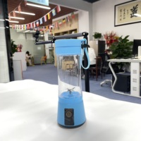 Vente chaude 2024 Mini mixeur à jus de fruits portable à grande vitesse rechargeable par USB Batterie 380ml 2000mah Vente en gros