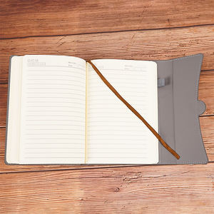 도매 비즈니스 럭셔리 A5 다이어리 병 세트 사용자 정의 PU 가죽 A5 노트북 선물 세트 펜, 열 머그 및 USB - Product Image 4