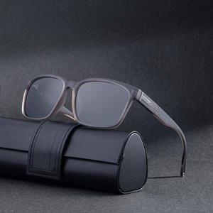 Lunettes de soleil polarisées Lafite à monture carrée pour hommes, protection UV400, monture en plastique noir et métal, verres TAC, style conduite en extérieur - Product Image 5