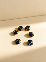 Kancing Jahit Dekoratif Vintage Lapis Resin Epoksi Bentuk Kubah dari Paduan Seng Ramah Lingkungan Deep Blue Gold Line untuk Mantel