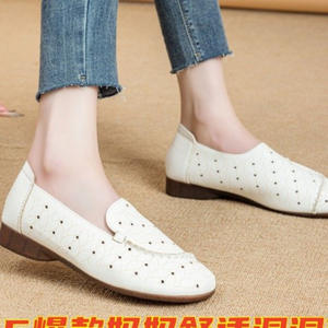 รองเท้าผู้หญิงสไตล์เรโทรลายชนเผ่า หนังแท้ พื้นนิ่มกันลื่น แบบมีรูระบายอากาศ ลายหัวกะโหลก รุ่นซัมเมอร์ 2024 - Product Image 2