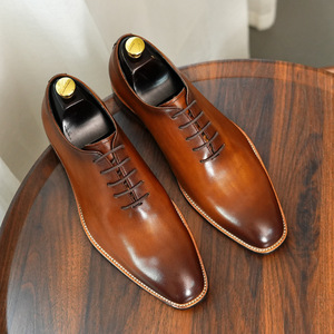 Chaussures en cuir Oxford pour hommes, style nouveau, formelles, pour le quotidien, à bout carré, confortables et multifonctionnelles. - Product Image 2