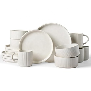 <span class=keywords><strong>Set</strong></span> di Stoviglie in Porcellana Vintage Europea Hausweet da <span class=keywords><strong>18</strong></span> Pezzi per 4 Persone, Ecologico, Adatto al Forno/Microonde, Elegante <span class=keywords><strong>Set</strong></span> Regalo - Product Image 1