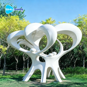 Statua in Resina di Figura Curva Liscia, Scultura Moderna Paesaggistica Pubblica in Stile Cartoon Aerografiata - Product Image 2