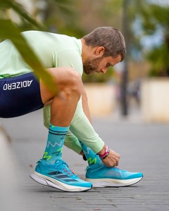 <span class=keywords><strong>Chaussettes</strong></span> de sport personnalisées pour hommes et femmes, <span class=keywords><strong>chaussettes</strong></span> de cyclisme athlétiques pour la course à pied, le basketball, la <span class=keywords><strong>randonnée</strong></span>, <span class=keywords><strong>chaussettes</strong></span> de cyclisme aérodynamiques - Product Image 2