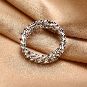 Fashion <b>Titanium</b> Steel Jewelry Hot Selling Stainless Steel Cuban <b>Chain</b> Ring Gold Plated Women's Ring - Product Image 2