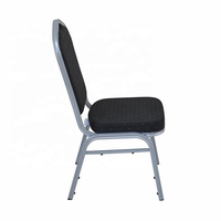 Vente en gros en usine chaise de banquet moderne et élégante empilable durable en tissu pour salle de réunion en aluminium pour hôtel pour réception de mariage