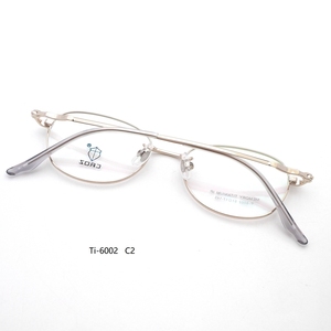 กรอบแว่นตาโลหะ Ti-6002 น้ำหนักเบา ทนทาน ทันสมัย ดีไซน์ยืดหยุ่นเพื่อความสบาย - Product Image 5