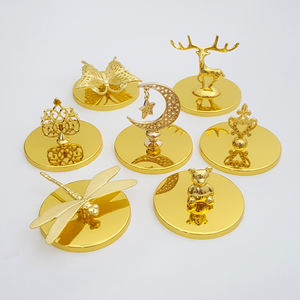 زخارف فاخرة ذهبية معدنية مزخرفة مخصصة لأغطية الجرار المستديرة - Product Image 6