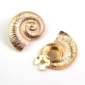 Couvertures de boutons de mode pour femmes Écologique Or Métal Placage Trompette Shell Forme Chemise Bouton de Manchette <span class=keywords><strong>Col</strong></span> Bouton Couvre - Product Image 1