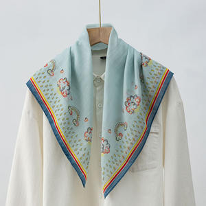 وشاح قطن حرير أزرق أنيق صيفي طازج 65*65 للنساء نمط الأزهار رقبة مربعة باندانا عصرية وليست مادة بوليستر - Product Image 6