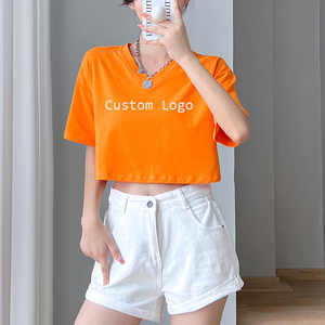 Camiseta Corta de Verano para Mujer, 95% Algodón, 5% Elastano, Cuello en V, Estampado Blanco, Estilo Urbano, Tejido de Punto - Product Image 1