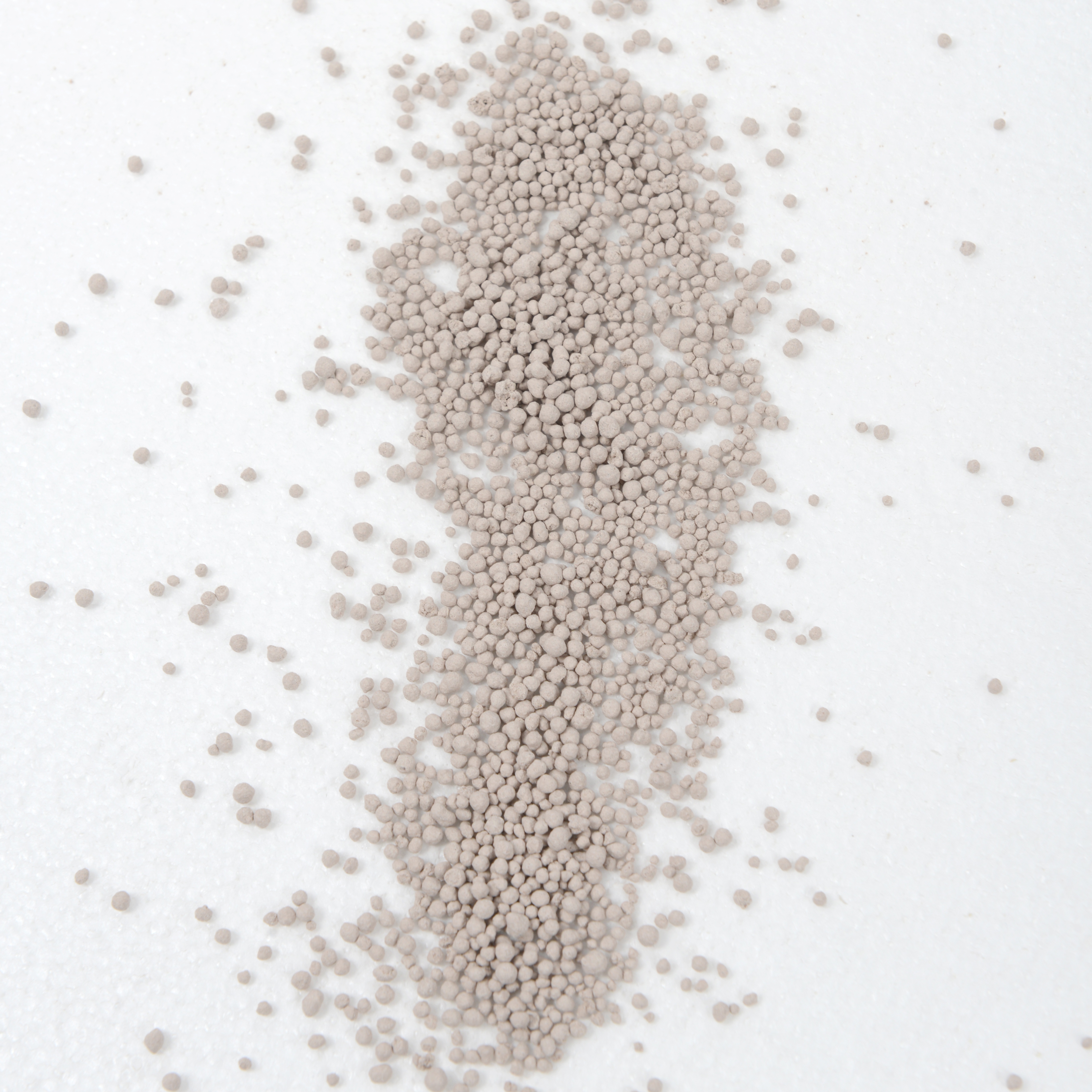 KYPY001 Natural Dissolve Bentonite Cat Litter - Low Dust Fast Clumping | KunYin Pet Products