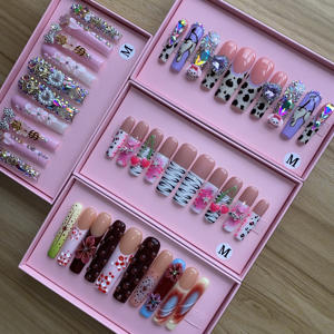 Últimas <span class=keywords><strong>uñas</strong></span> postizas acrílicas de lujo Y2K Spice Girl, <span class=keywords><strong>largas</strong></span>, <span class=keywords><strong>cuadradas</strong></span>, estilo punk, con remaches metálicos franceses y diamantes, hechas a mano, de presión, para regalo. - Product Image 5