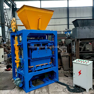 Máquina Semiautomática para Fabricar Bloques Huecos QT4-24 / Máquina para Hacer Ladrillos / Máquina para Bloques Huecos <span class=keywords><strong>Bulacan</strong></span> - Product Image 3