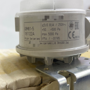 จำนวน 2 ชิ้น / แบบต่างกัน สวิตช์แรงดัน / QBM81-5 / รีเลย์ลม 50 500 Pa - Product Image 1
