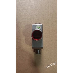 BANNER Q4XTBLAF300-Q8 10-30VDC Utilisé - Product Image 6