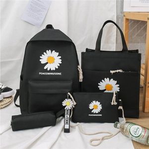 Ensemble quatre pièces Small Daisy en polyester ultra-léger et antibactérien, sac à dos pour collégiens et élèves du primaire, trousse à crayons - Product Image 4