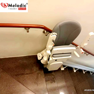 Ascenseur de chaise pour personnes âgées télécommandé sans fil <span class=keywords><strong>monte</strong></span>-<span class=keywords><strong>escalier</strong></span> <span class=keywords><strong>droit</strong></span> intérieur et extérieur - Product Image 2