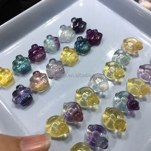 คริสตัลธรรมชาติรูปสัตว์ขนาดเล็ก ชุดกวางเอลก์ หงส์ แกะ ดัมโบ้ ไดโนเสาร์ หมี คริสตัลฟลูออไรต์สีรุ้ง แกะสลัก ขนาด 2 ซม. ขายส่ง - Product Image 4