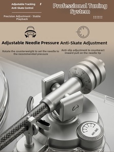 Tourne-disque <span class=keywords><strong>vinyle</strong></span> en acrylique transparent de conception nouvelle avec plateau robuste, contrepoids réglable, éclairage LED et sortie Bluetooth - Product Image 3